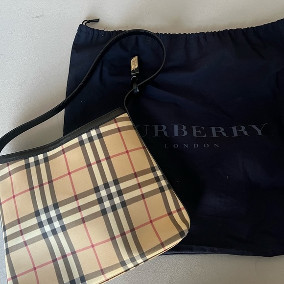 Classic Burberry Plaid bucket / tote bag - Picture 1 of 6